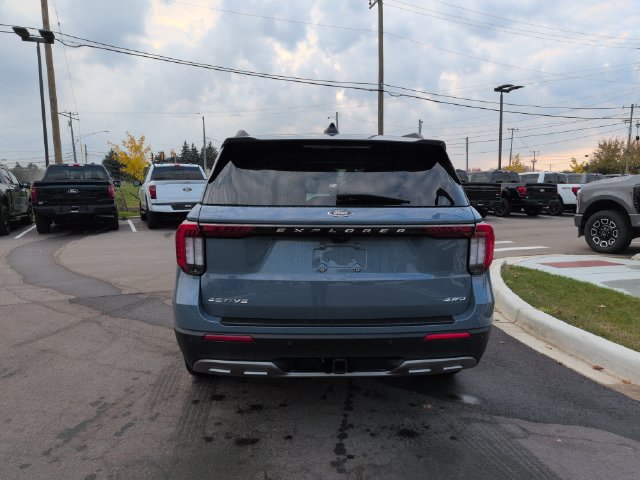 Used 2026 Ford Explorer Active w/ Active Comfort Package AWD/4WD image 4