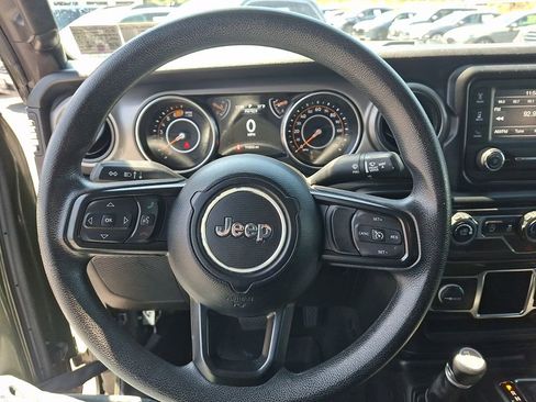 Used 2021 Jeep Wrangler Unlimited Sport AWD/4WD image 20