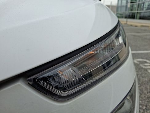 Used 2022 Hyundai Venue SEL image 9