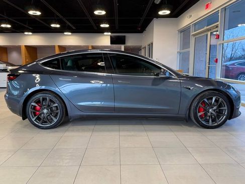 Used 2018 Tesla Model 3 Performance image 15