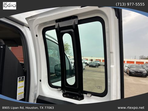 Used 2021 Chevrolet Express 2500 w/ Driver Convenience Package image 40