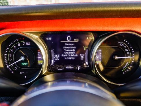 Used 2023 Jeep Wrangler Unlimited Rubicon 4xe image 28