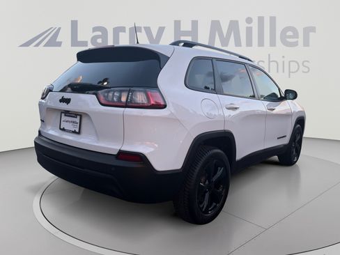 Used 2021 Jeep Cherokee Latitude Plus AWD/4WD image 5
