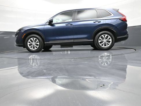 Certified 2025 Honda CR-V LX image 32