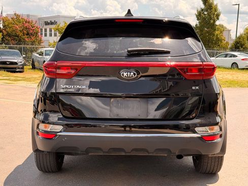Used 2021 Kia Sportage EX FWD image 11