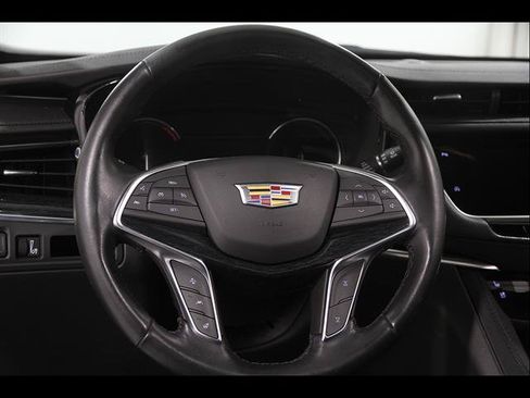Used 2023 Cadillac XT5 Premium Luxury AWD/4WD image 7