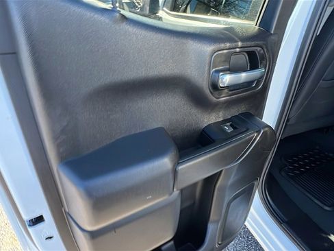 Certified 2024 Chevrolet Silverado 1500 Custom w/ LPO, Dark Essentials Package image 20