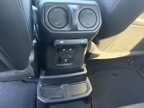 Used 2023 Jeep Wrangler Sahara w/ Cold Weather Group image 14