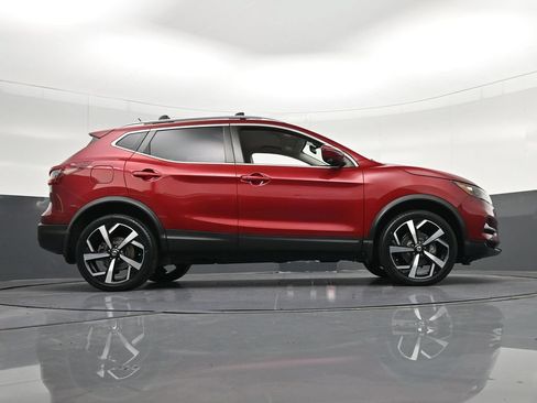 Used 2021 Nissan Rogue Sport SL FWD image 33