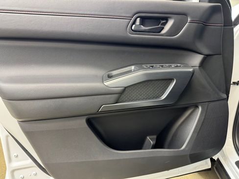 New 2026 Nissan Pathfinder Rock Creek AWD/4WD image 8