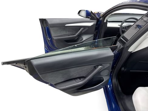 Certified 2023 Tesla Model 3 Standard Range RWD image 10