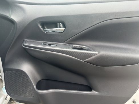 Used 2021 Nissan Versa SV image 17