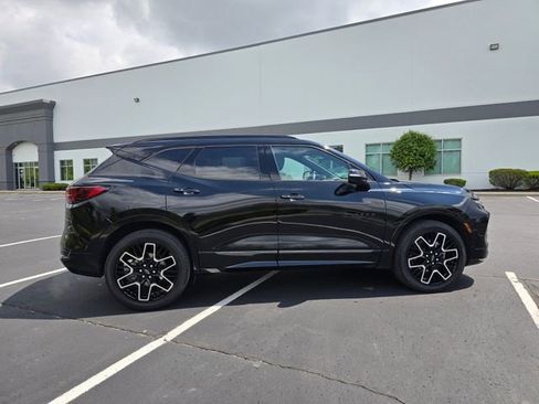 Used 2023 Chevrolet Blazer RS w/ Driver Confidence II Package FWD image 5