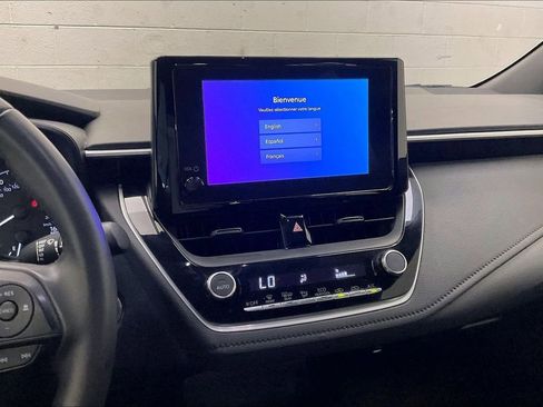 Used 2023 Toyota Corolla SE w/ SE Premium Package image 5