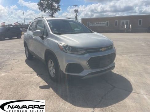 Used 2022 Chevrolet Trax LT w/ Driver Confidence Package image 1