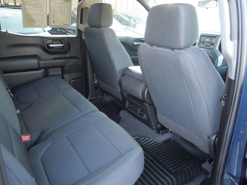 Used 2020 Chevrolet Silverado 1500 Custom w/ Custom Value Package image 21