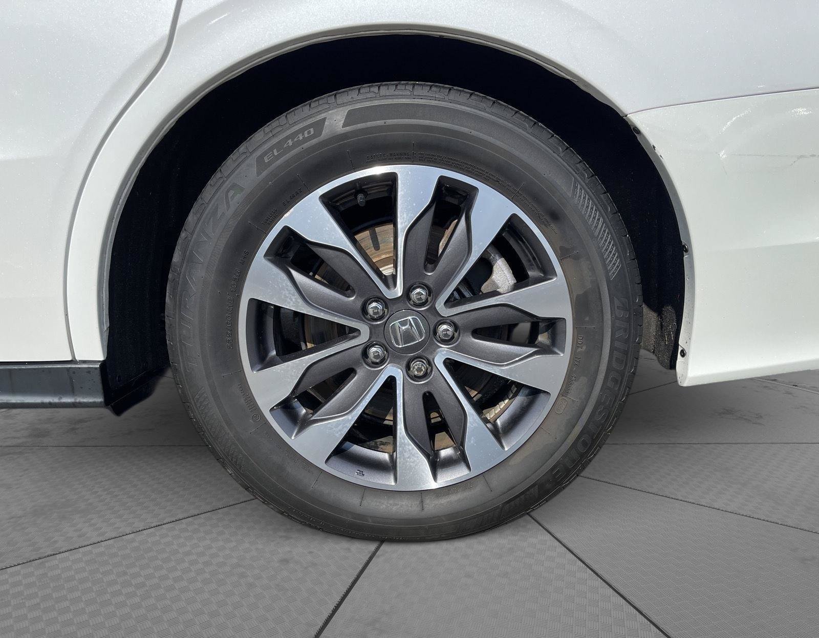 Used 2024 Honda Odyssey EX-L image 28