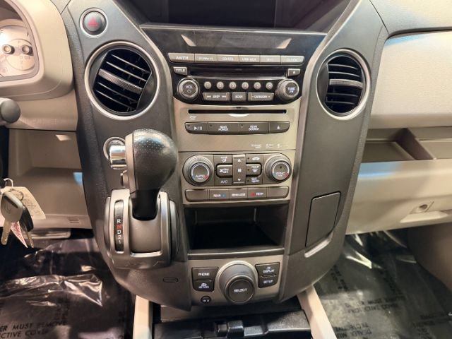 Used 2015 Honda Pilot SE image 40