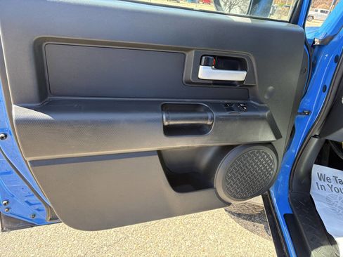 Used 2007 Toyota FJ Cruiser 4WD image 28