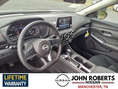 New 2025 Nissan Sentra SR image 4