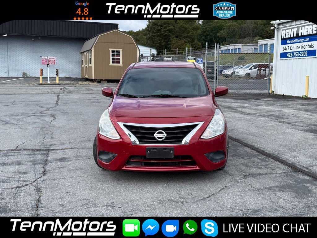 Used 2015 Nissan Versa SV FWD image 2