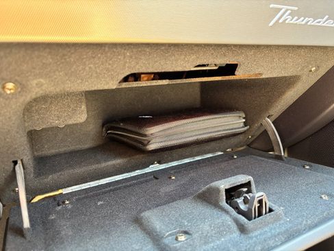 Used 2005 Ford Thunderbird RWD image 19