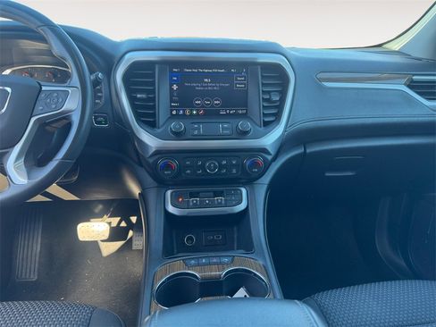 Used 2022 GMC Acadia SLE image 11