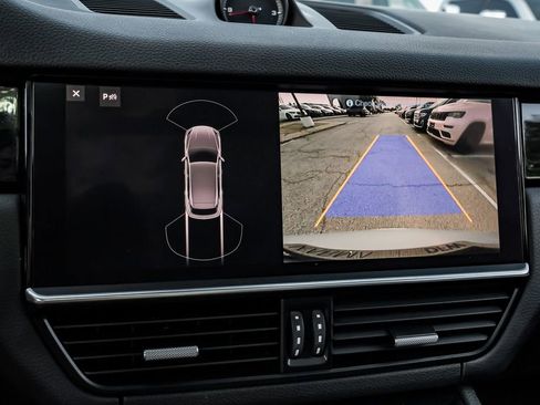 Used 2021 Porsche Cayenne image 22