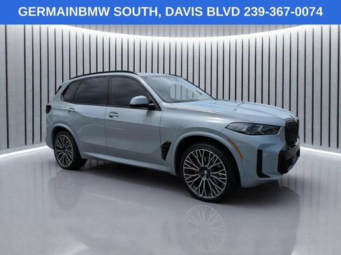 Used 2025 BMW X5 sDrive40i w/ M Sport Package RWD image 3