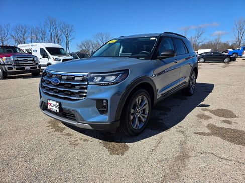 New 2026 Ford Explorer Active AWD/4WD image 3