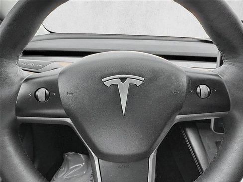 Used 2022 Tesla Model 3 Long Range image 12