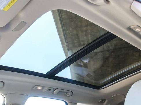 Used 2024 Volvo XC60 B5 Ultimate image 16