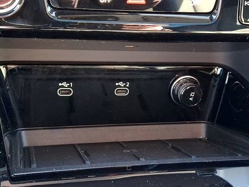 Used 2025 Audi Q5 2.0T Premium Plus w/ Premium Plus image 25