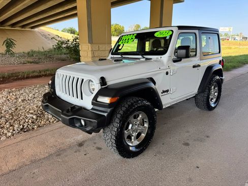 Used 2023 Jeep Wrangler Sport AWD/4WD image 7