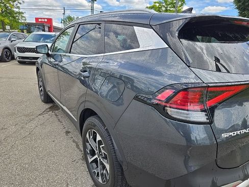 Certified 2023 Kia Sportage EX AWD/4WD image 7