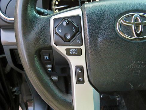 Used 2018 Toyota Tundra SR5 image 28