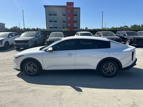 New 2026 Kia K4 FWD image 4