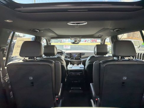 New 2026 Jeep Grand Wagoneer 4WD w/ Premium Group I image 13