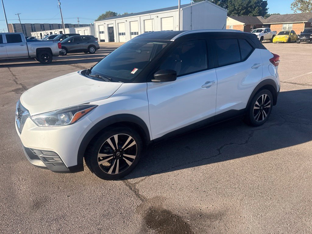 Used 2018 Nissan Kicks SV FWD image 8