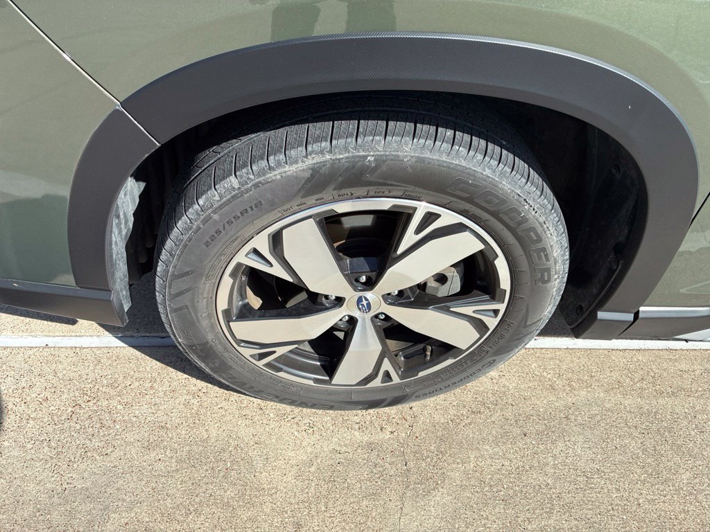 Used 2019 Subaru Forester Touring AWD/4WD image 5