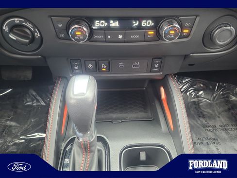 Used 2023 Nissan Frontier PRO-4X w/ Pro Convenience Package AWD/4WD image 31