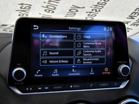 Used 2025 Nissan Sentra SV FWD image 18
