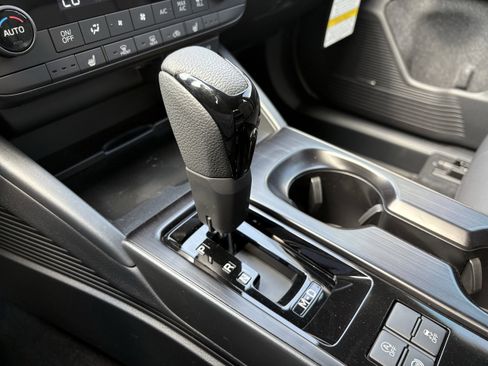 New 2026 Subaru Outback Limited image 21