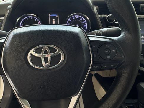 Used 2018 Toyota Camry LE w/ Protection Package (Q2) FWD image 12