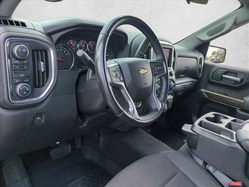 Used 2021 Chevrolet Silverado 1500 LT w/ Z71 Off-Road Package AWD/4WD image 10