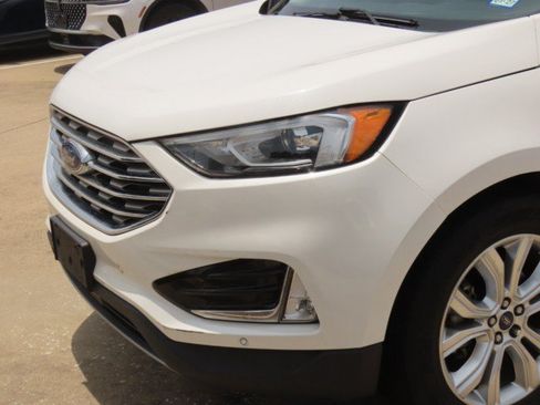 Used 2020 Ford Edge Titanium FWD image 3