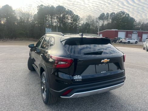 New 2026 Chevrolet Trax LT image 6