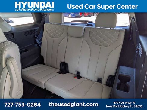 Certified 2022 Hyundai Palisade Calligraphy w/ Winter Package AWD/4WD image 17