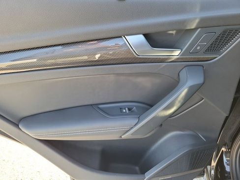 Used 2018 Audi SQ5 Prestige image 12