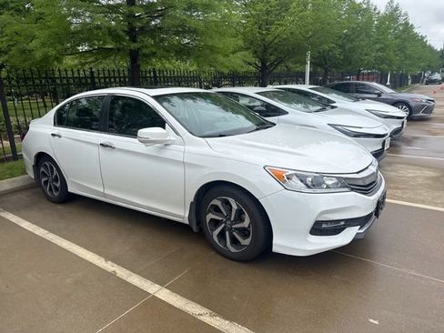 Used 2016 Honda Accord EX-L image 2